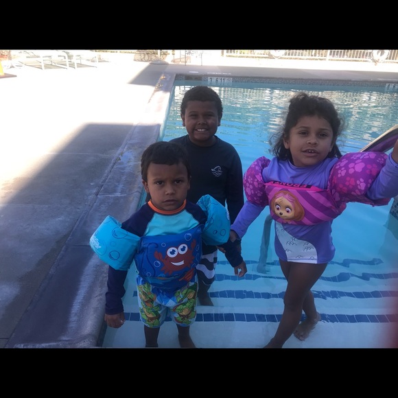 A little bit about AlExAnDrA! - Picture 2 of 7